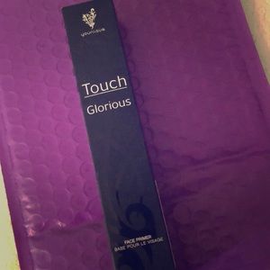 Younique face primer